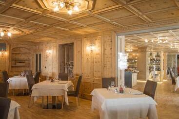 فندق Spol   Adults Only