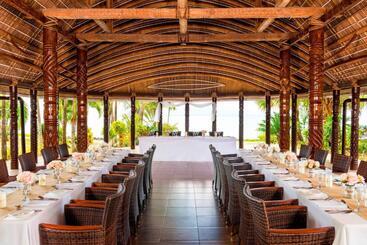 Sheraton Samoa Beach Resort