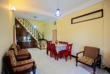 تختخواب و صبحانه Ella Nature Resort