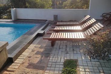 هتل Lotus Villa Holiday Resort