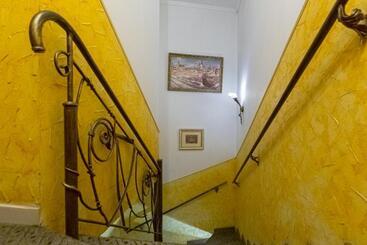 فندق Staryi Krakiv