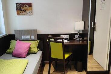 Otel Gästehaus Stock Zimmer Sahnehäuble