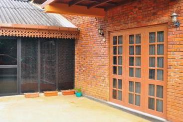 Bed and Breakfast Primrose Inn Kandy