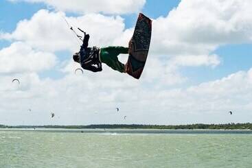 De Silva Wind Resort Kalpitiya  Kitesurfing School Sri Lanka