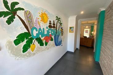 Отель California