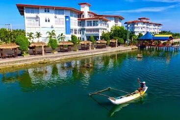 Отель East Lagoon