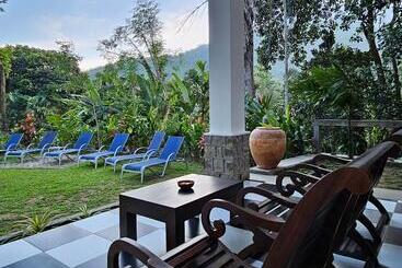 ホテル Ella Planters Bungalow