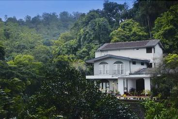 בית מלון כפרי Forest Glen Kandy