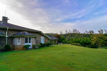 هتل Kirchhayn Bungalow