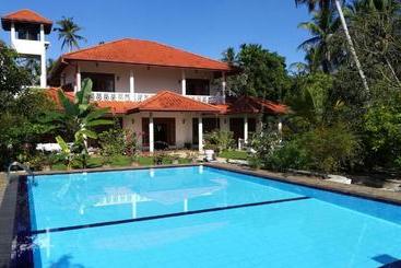 Siroma Villa