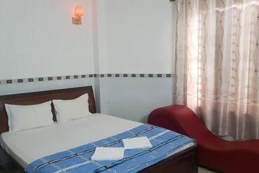 هتل کپسول Hoàng Long