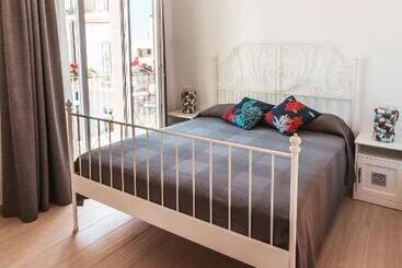 Fema B&b Housea Travel