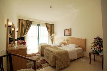 Sinaway Lagoon Aquapark Hotel And Spa