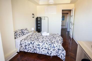 تختخواب و صبحانه Autentik Guest House