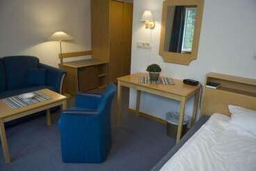 בית מלון כפרי Brovillan