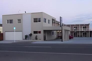 מוטל Hawera Central Motor Lodge