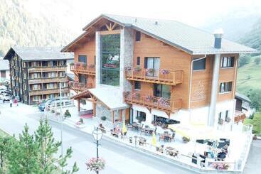 בית מלון כפרי Alpenblick Leukerbad Therme