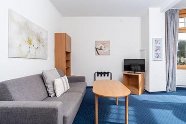 هتل Davos Inn