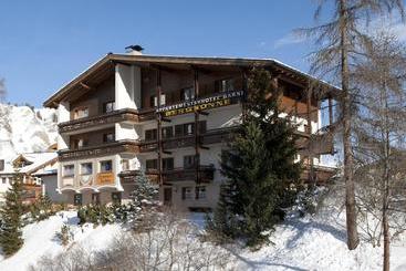 هتل Garni Bergsonne