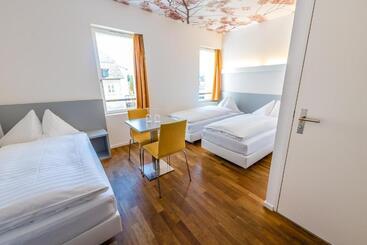 בית מלון כפרי Hôtel De La Poste Sierre