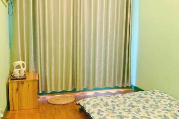 הוסטל 桂林时光驿青年客栈