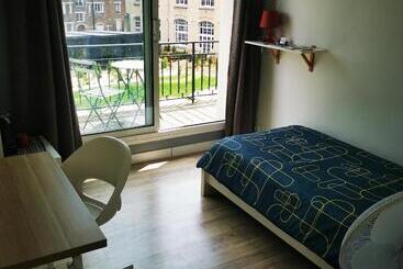 تختخواب و صبحانه Résidence Zola