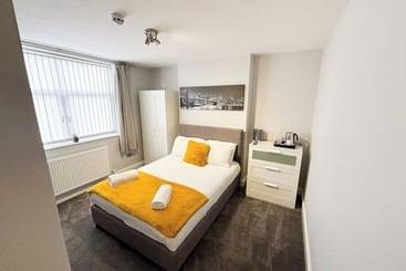 カプセルホテル Lymm Living