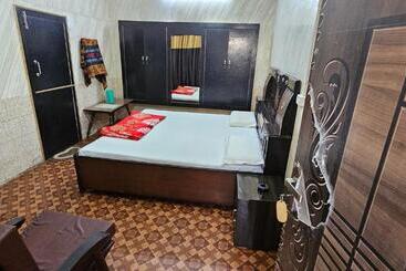 בית מלון כפרי Dinesh