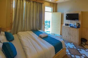 酒店 Goroomgo Ghar Bar Boutique Stay Himachal Pradesh   Luxury Room & Mountain View