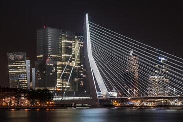 B&b De Schiedamse Suites