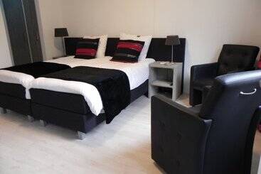 B&b Opdeparkkamp Met Laadpaal Voor Elektrische Auto S