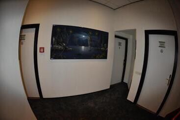 Budget Hotel Le Beau Rivage