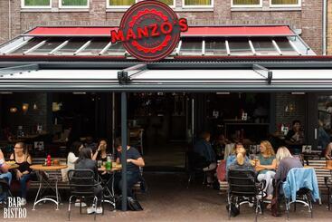 בית מלון כפרי Manzo's Suites