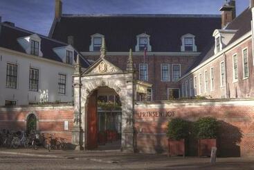 בית מלון כפרי Prinsenhof