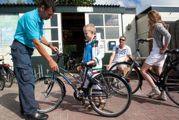 استراحتگاه Vakantiepark Dennenoord