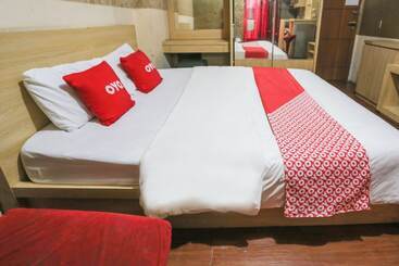Отель Oyo 93933 King S Room