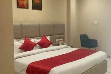 فندق Pooja O Dine