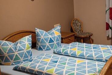 펜션 Cafe Alte Backstubn