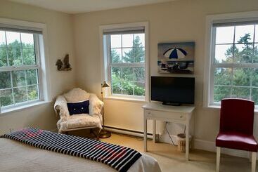 تختخواب و صبحانه Belle Maison Auprès De La Mer