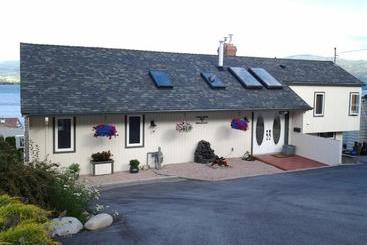 Bed and Breakfast Casa Loma Bnb