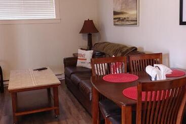 تختخواب و صبحانه Winedownhere   Lic. 75806