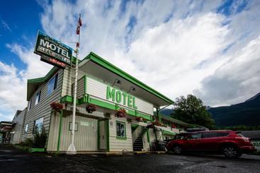 Bulkley Valley Motel