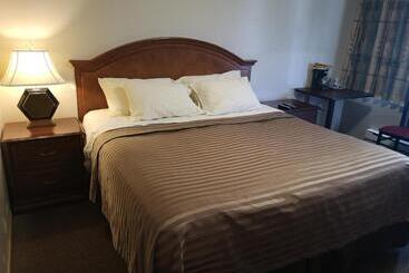 Ranchland Villa Motel