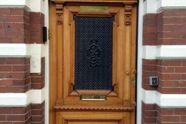 تختخواب و صبحانه Vondelparkmuseum Inn