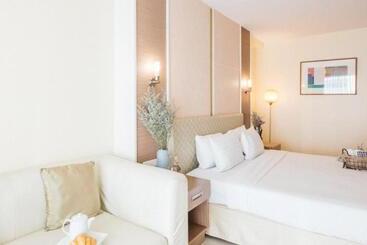 Clef Hotel Bangkok