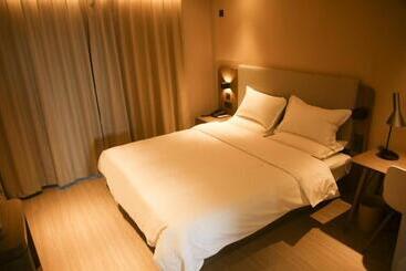 Hanting Hotel Jining Weishan Jinyuan Road