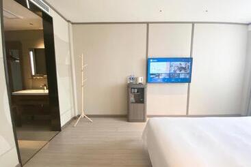 Hanting Hotel Suining Post Building