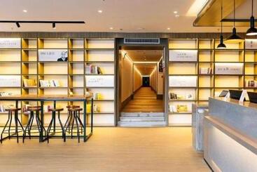 Hanting Hotel Taiyuan South Railway Station