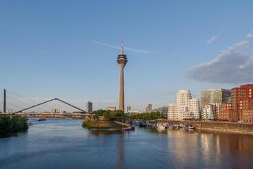 Hotel Hi Inn Shanghai Xujiahui Caobao Road