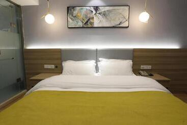 Starway Hotel Nanchang West Lake Wanda Plaza